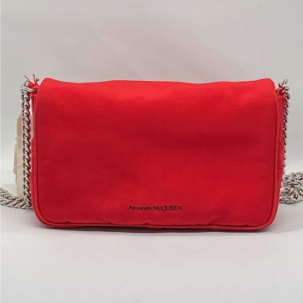 Alexander McQueen Small Skull Crossbody Bag - Picture 5 of 16